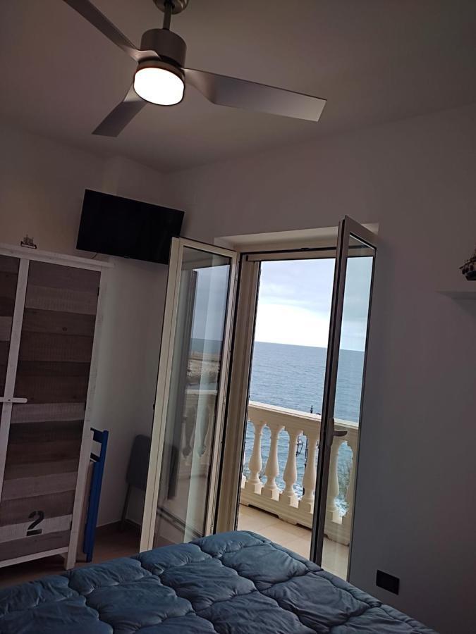 Vento Di Bolina Bed and Breakfast Giovinazzo Exteriör bild