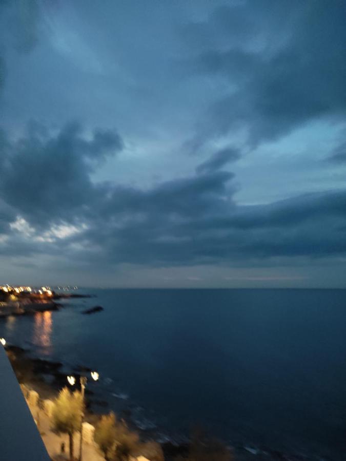 Vento Di Bolina Bed and Breakfast Giovinazzo Exteriör bild